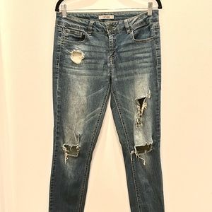 Distressed Relax Fit Boyfriend Jeans